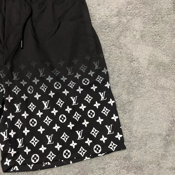 ブランドハーフパンツ側面デザイン